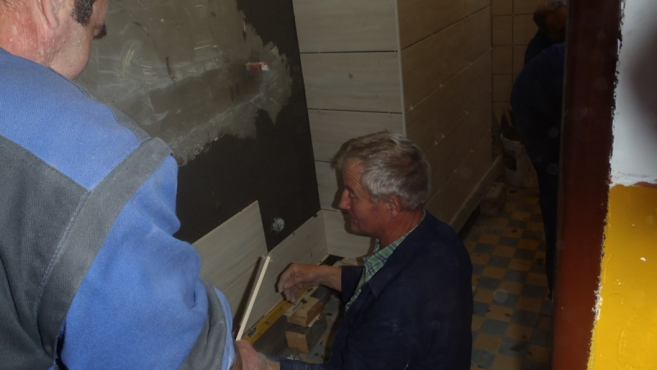 Foto: Brigáda na úprave  cesty v časti  Hore Pucovým 25.2.2023