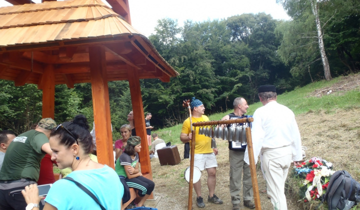 Fotky-Hostovice pietna spomienka na obete 1. sv. vojny