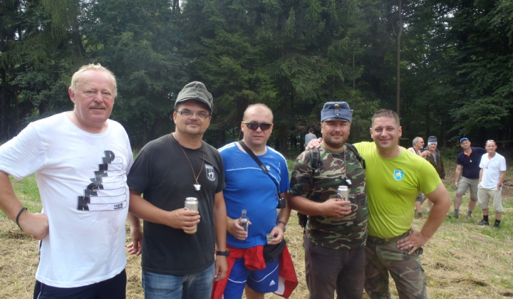 Fotky-Hostovice pietna spomienka na obete 1. sv. vojny