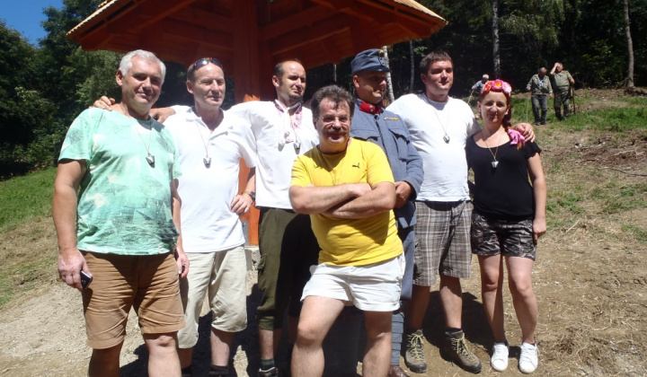 Fotky-Hostovice pietna spomienka na obete 1. sv. vojny