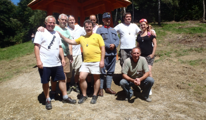 Fotky-Hostovice pietna spomienka na obete 1. sv. vojny