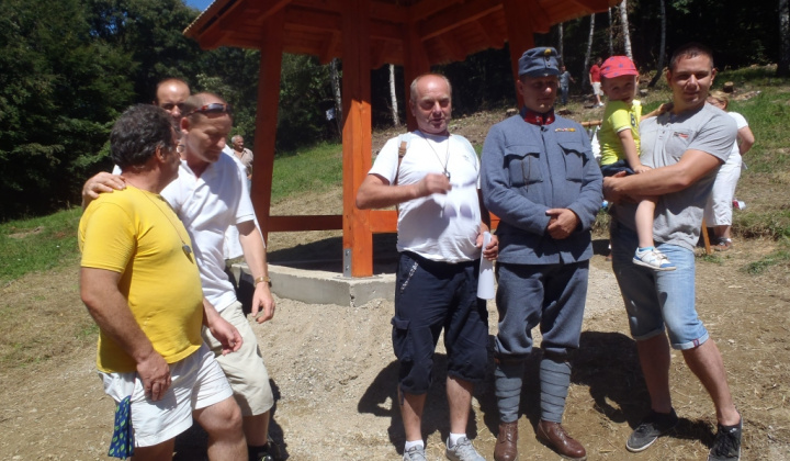 Fotky-Hostovice pietna spomienka na obete 1. sv. vojny