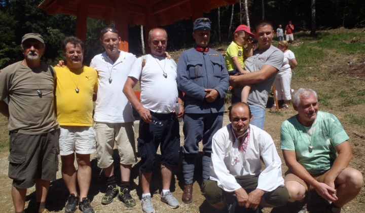 Fotky-Hostovice pietna spomienka na obete 1. sv. vojny