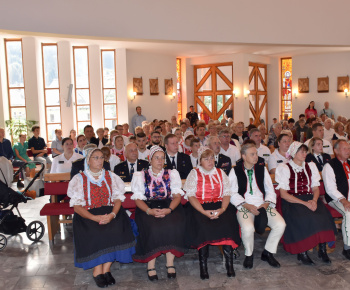 Aktuality / Slávnostná svätá omša na počesť 30. výročia vysvätenia nášho Božieho chrámu - foto