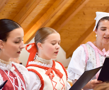 Aktuality / Slávnostná svätá omša na počesť 30. výročia vysvätenia nášho Božieho chrámu - foto
