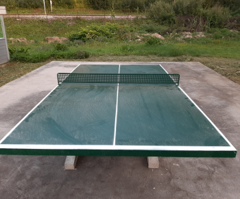 Aktuality / Vážení občania, mládež a deti -  príďte si zahrať do parku stolný tenis - foto