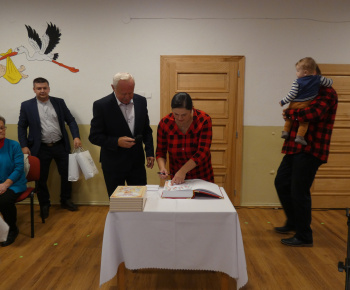Aktuality / Privítanie detí do života a stretnutie s občanmi nad 70 rokov - foto