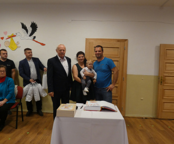 Aktuality / Privítanie detí do života a stretnutie s občanmi nad 70 rokov - foto