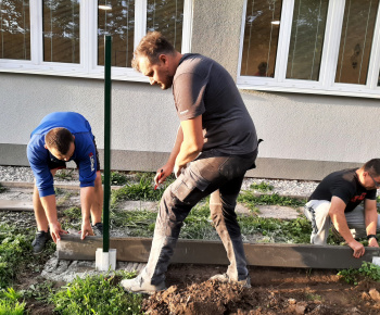 Aktuality / Kosenie verejných priestranstiev a oprava prístupových ciest - foto