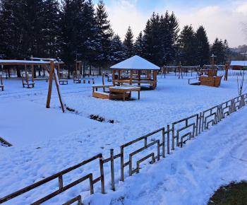 Aktuality / POZVÁNKA na slávnostné otvorenie nášho inkluzívneho ihriska RODINKA - foto