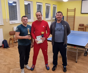 Aktuality / Vianočný turnaj o Pohár starostu obce v stolnom tenise - foto