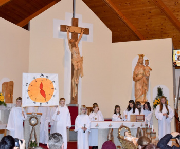 Aktuality / Pozrite si fotky z jasličkovej slávnosti v našom Božom chráme  - foto