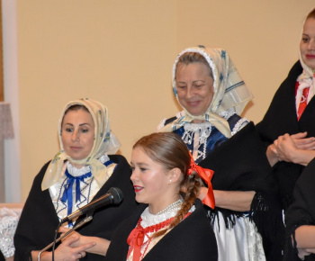 Aktuality / Pozrite si fotky z jasličkovej slávnosti v našom Božom chráme  - foto