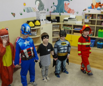 Aktuality / Deti z materskej školy Zvedavá Lienka  mali dnes karneval - 7.2.2024 - video