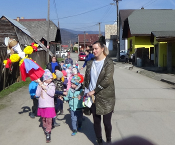 Aktuality / Deti z našej materskej školy vynášali Morenu - foto