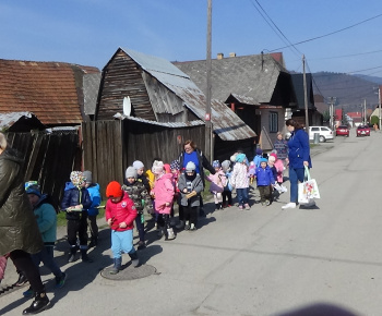 Aktuality / Deti z našej materskej školy vynášali Morenu - foto