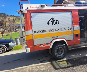 Aktuality / V obci začal horieť rodinný dom 26.3.2023 - foto
