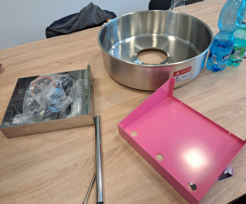Aktuality / Zakúpili sme stroj na výrobu cukrovej vaty - foto