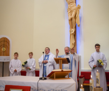 Aktuality / Pozrite si fotky z  odpustovej slávnosti našej patrónky Panny Márie Pomocnici kresťanov - foto