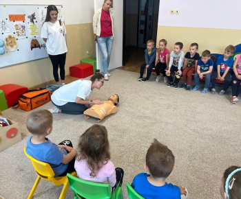 Aktuality / Deň detí v materskej škole Zvedavá Lienka 3.6.2024 - video