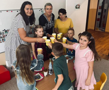 Aktuality / Aj starosta obce sa prišiel rozlúčiť s odchádzajúcimi predškolákmi do veľkej školy - foto