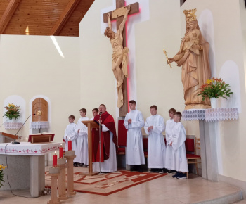 Aktuality / Blahoželanie nášmu správcovi farnosti k  meninám - foto
