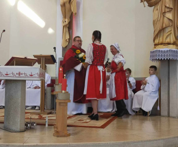 Aktuality / Blahoželanie nášmu správcovi farnosti k  meninám - foto