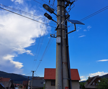 Aktuality / Solárne svietidlo v obci - foto