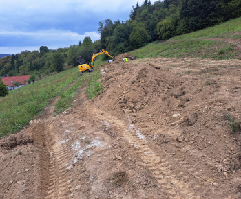 Aktuality / Práce na výstavbe vodovodu v lokalite Hore Pucové je ukončený - foto