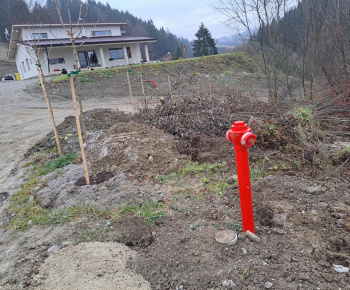 Aktuality / Práce na výstavbe vodovodu v lokalite Hore Pucové je ukončený - foto