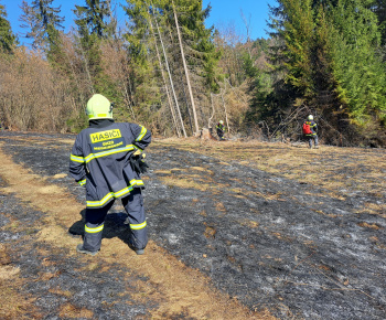 Aktuality / Lesný požiar v Matlákove - foto