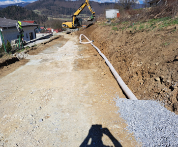 Aktuality / Výstavba cesty na Kline  pokračuje podľa plánu - foto