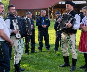 Aktuality / Stavanie mája v Medzibrodí nad Oravou - 30.4.2025 - video