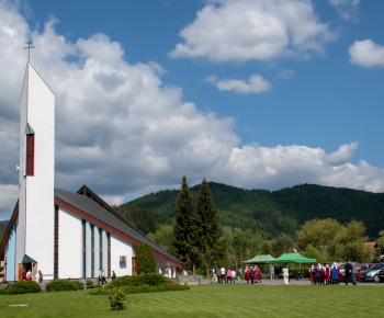 Aktuality / Odpustová slávnosť na počesť Panny Márie - pomocnice kresťanov - foto