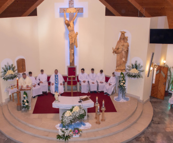 Aktuality / Odpustová slávnosť na počesť Panny Márie - pomocnice kresťanov - foto