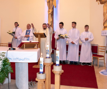 Aktuality / Odpustová slávnosť na počesť Panny Márie - pomocnice kresťanov - foto