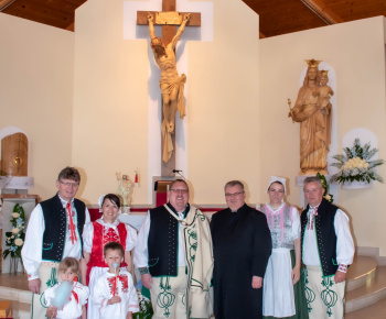 Aktuality / Fotky po odpustovej slávnosti na  počesť Panny Márie - pomocnice kresťanov - foto