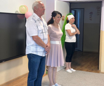 Aktuality / S predškolákmi sa v materskej škole rozlúčil aj starosta obce - foto