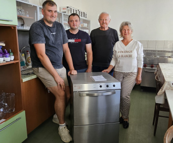 Aktuality / Nákup umývačky riadu a motorovej kosačky - foto