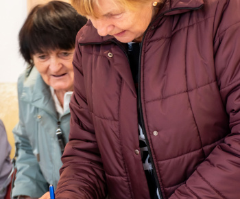 Aktuality / Pozrite si fotky s kultúrneho programu v Medzibrodí nad Oravou - Október Mesiac úcty k staršíms - foto