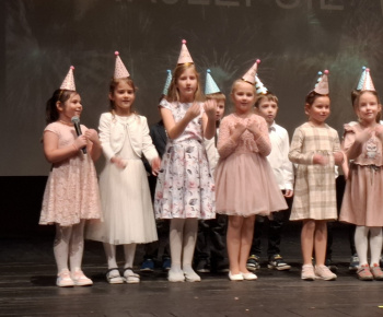 Aktuality / Základná škola V Dolnom Kubíne - Kňažia oslávila 60 rokov - foto