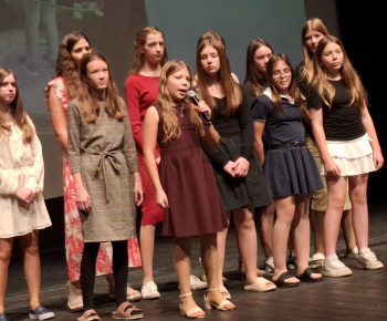 Aktuality / Základná škola V Dolnom Kubíne - Kňažia oslávila 60 rokov - foto