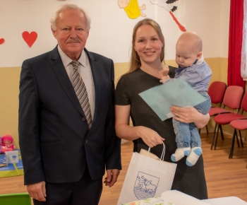 Aktuality / Privítanie novonarodených detí do života - foto
