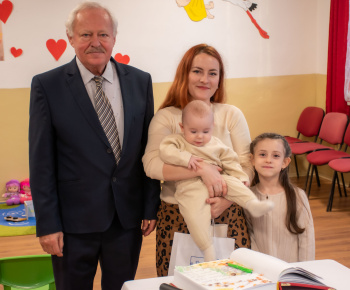 Aktuality / Privítanie novonarodených detí do života - foto