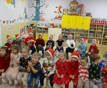 Aktuality / Sv. Mikuláš v našej materskej škole Zvedavá Lienka - video