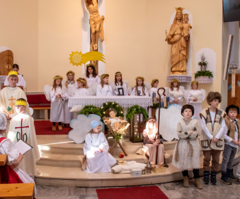 Aktuality / Pozrite si fotky z Jasličkovej pobožnosti 25.12.2025 - foto