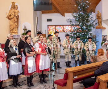 Aktuality / Pozrite si fotky z Jasličkovej pobožnosti 25.12.2025 - foto