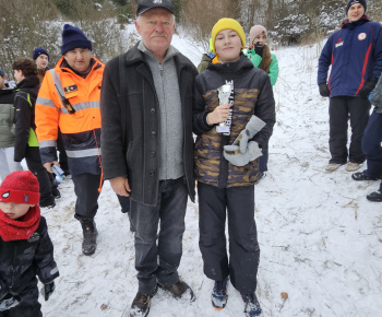 Aktuality / Preteky v sánkovaní pre deti a mládež na Lažteku v Medzibrodí n/Or. - 6.1.2026 - video