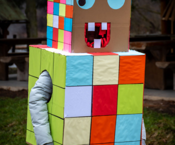 Aktuality / Fašiangová slávnosť v našej obci - 14.2.2026 - video