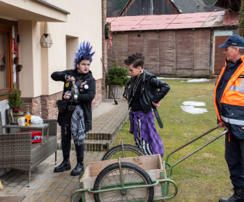 Aktuality / Fašiangová slávnosť v našej obci - 14.2.2026 - video